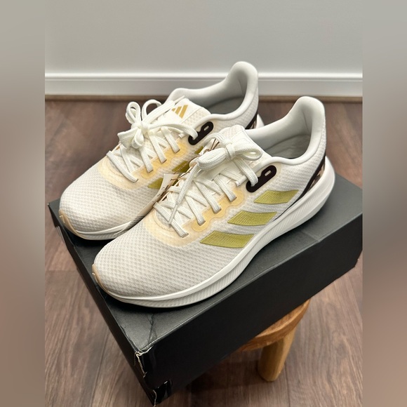 Adidas Women’s Runfalcon 3 Core White Gold Metallic Magic Beige, Size 9.5 - Picture 5 of 10